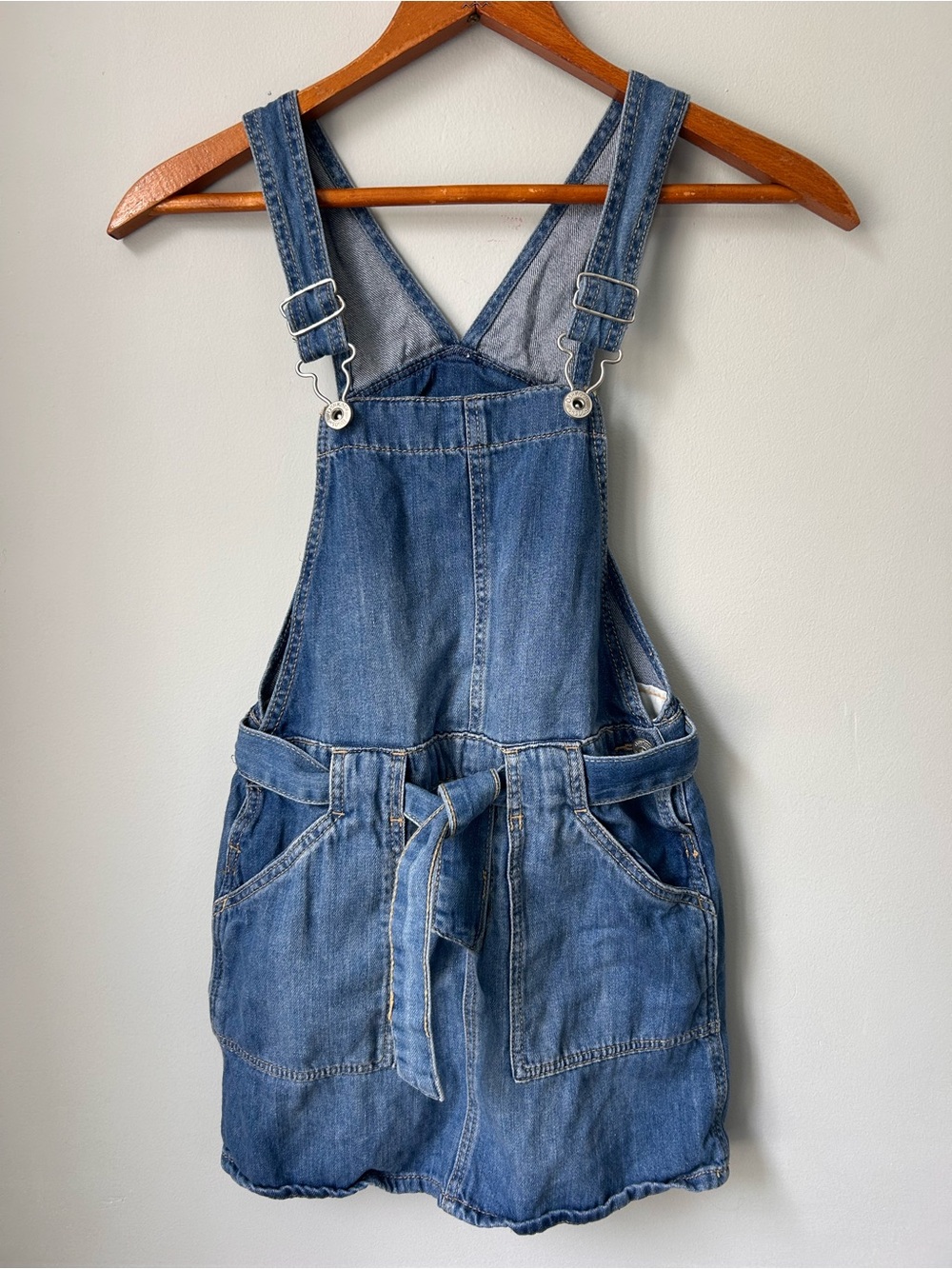OshKosh B'gosh Little Girls Knit Denim skirt Belt Tie Front Girls Size 8/8A